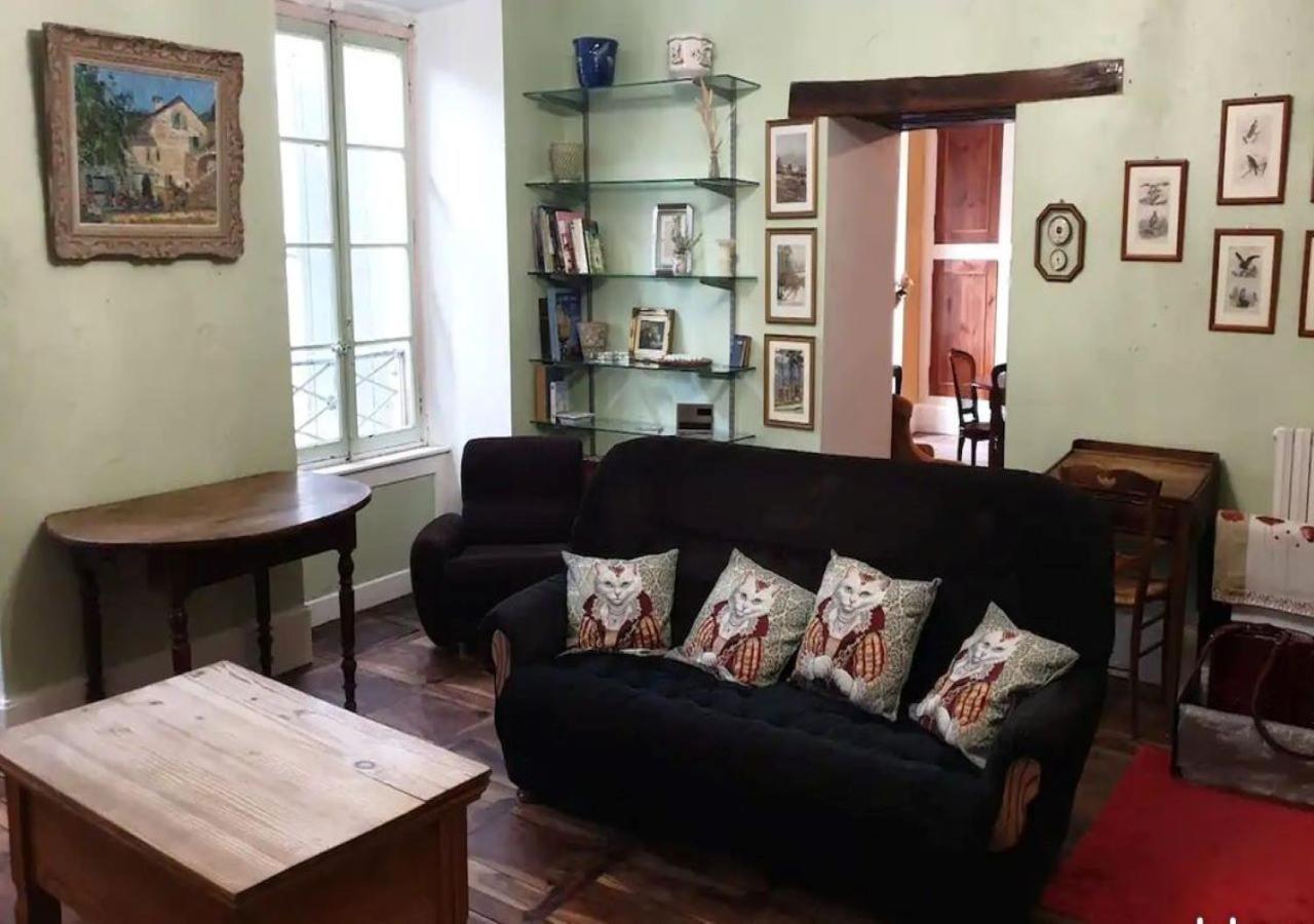 Grand Appartement De Charme Avec Parking Prive Florac Dış mekan fotoğraf